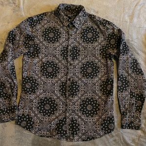 Forever 21 Men’s Bandana Print Dress Shirt